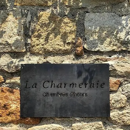 La Charmeraie Couette-café Montpeyroux (Puy-de-Dome)